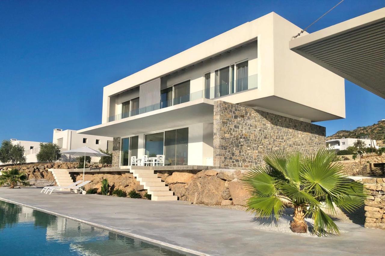 Kuro Beach House - Oceanfront Luxury & 25M Pool Achlia Ngoại thất bức ảnh