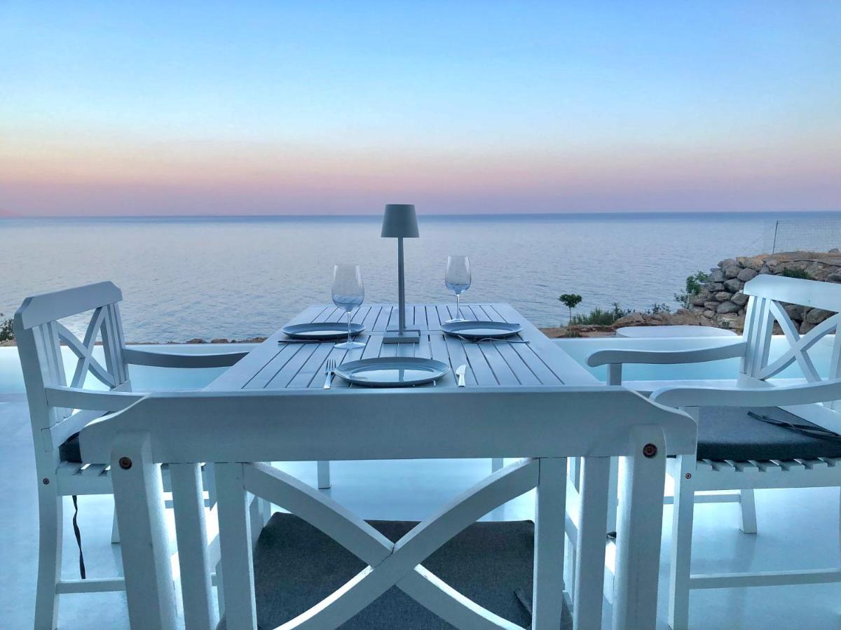 Kuro Beach House - Oceanfront Luxury & 25M Pool Achlia Ngoại thất bức ảnh