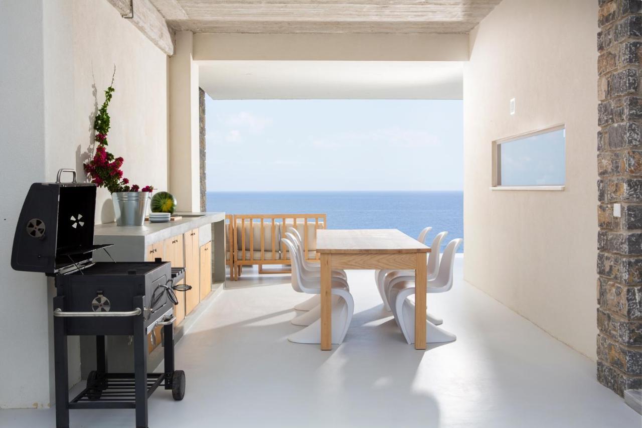 Kuro Beach House - Oceanfront Luxury & 25M Pool Achlia Ngoại thất bức ảnh