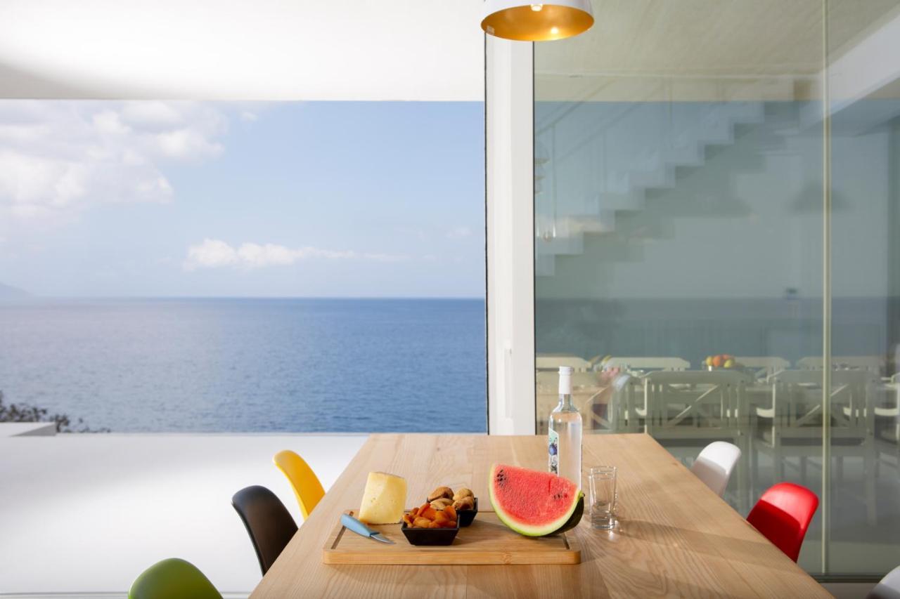 Kuro Beach House - Oceanfront Luxury & 25M Pool Achlia Ngoại thất bức ảnh